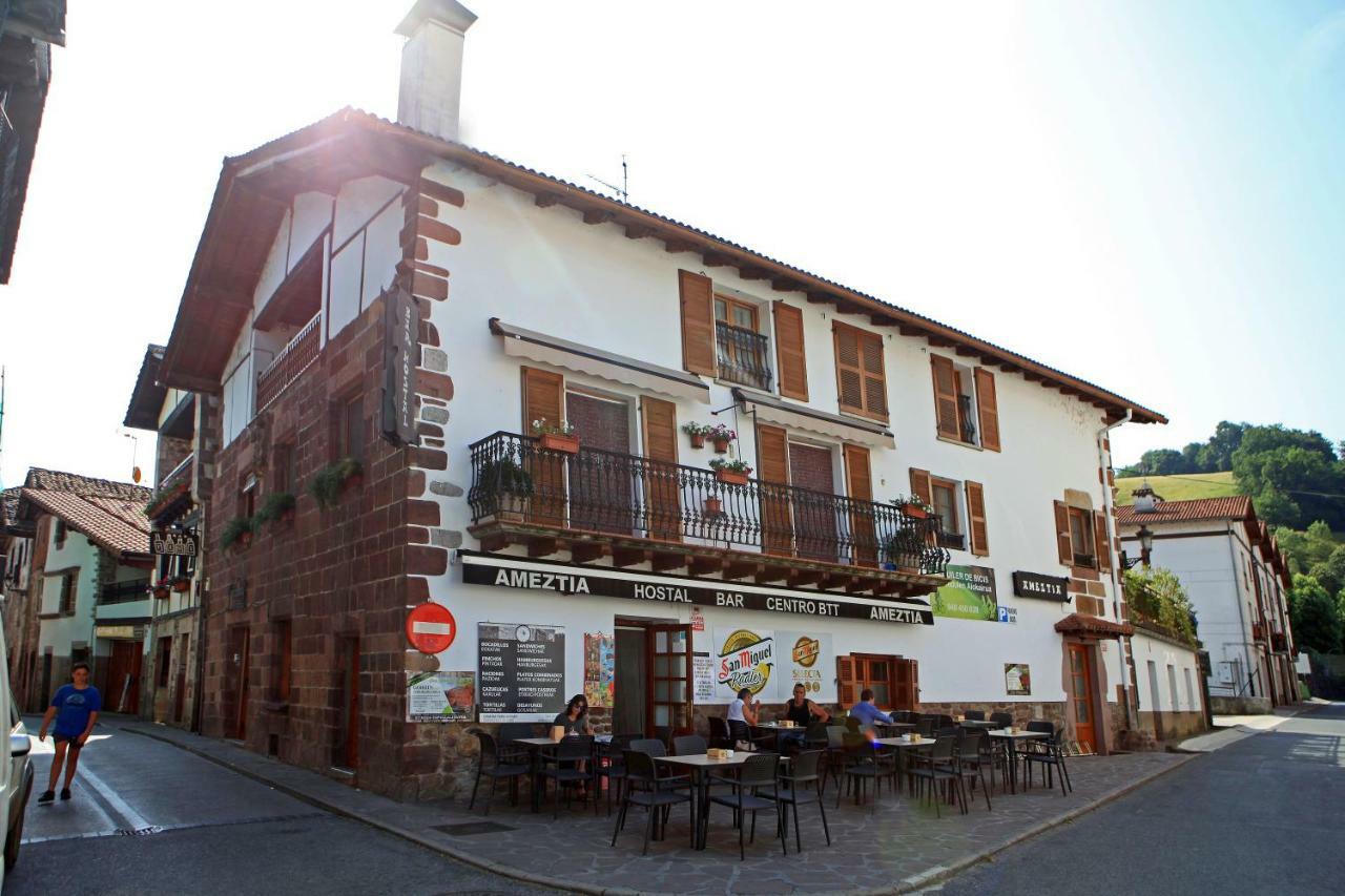 Hostal Ameztia Doneztebe Exterior photo